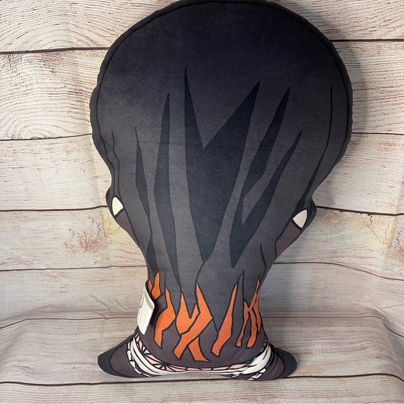 Demon Slayer: Kimetsu no Yaiba Nezuko Kamado 20" Character Pillow - Picture 4 of 7